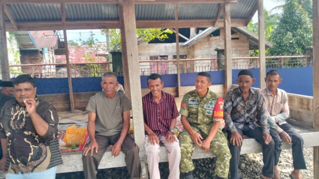 Babinsa Tiro Pererat Silaturahmi, Ajak Warga Jaga Kerukunan dan Bijak Bermedia